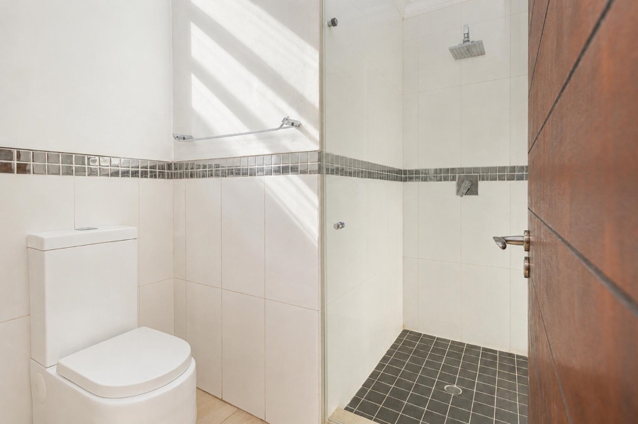 5 Bedroom Property for Sale in Pecanwood Estate North West
